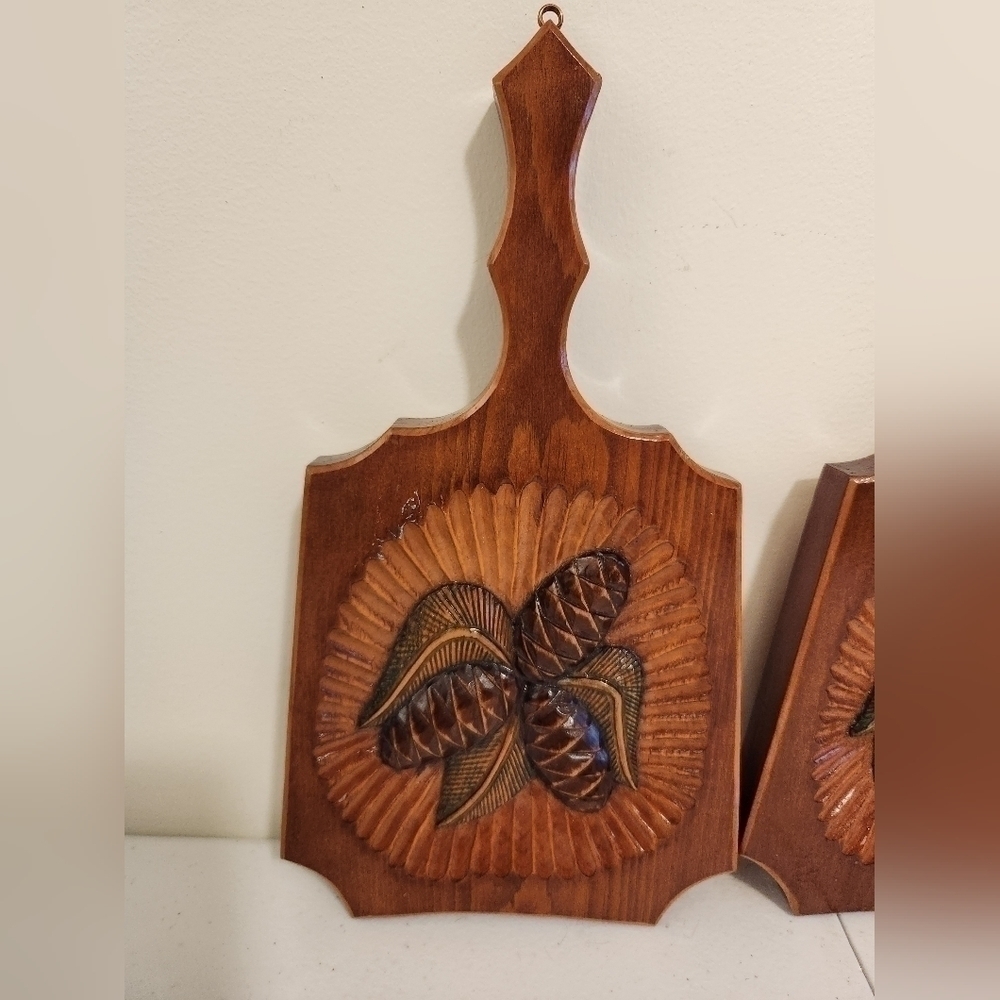 Wooden Etched Carvings - Picture 6 of 8